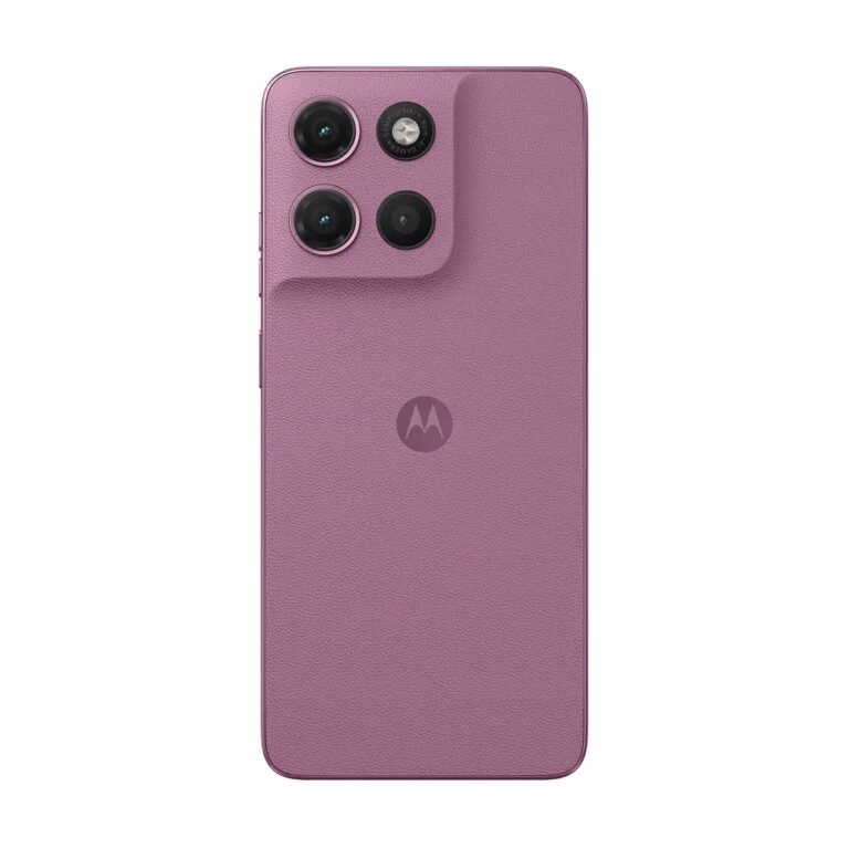 Motorola Moto G17 - PANTONE Bordeaux - 4